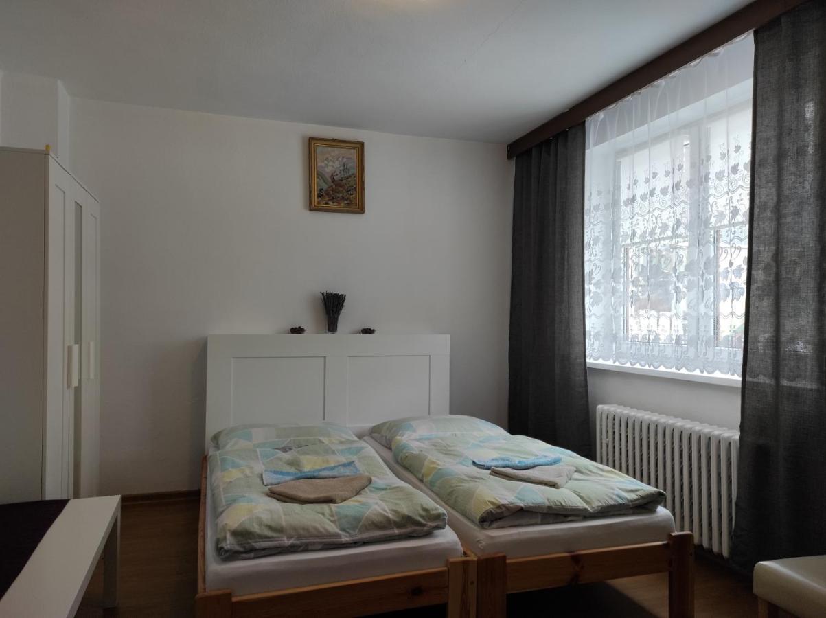Hotel Tatrania Stará Lesná Buitenkant foto