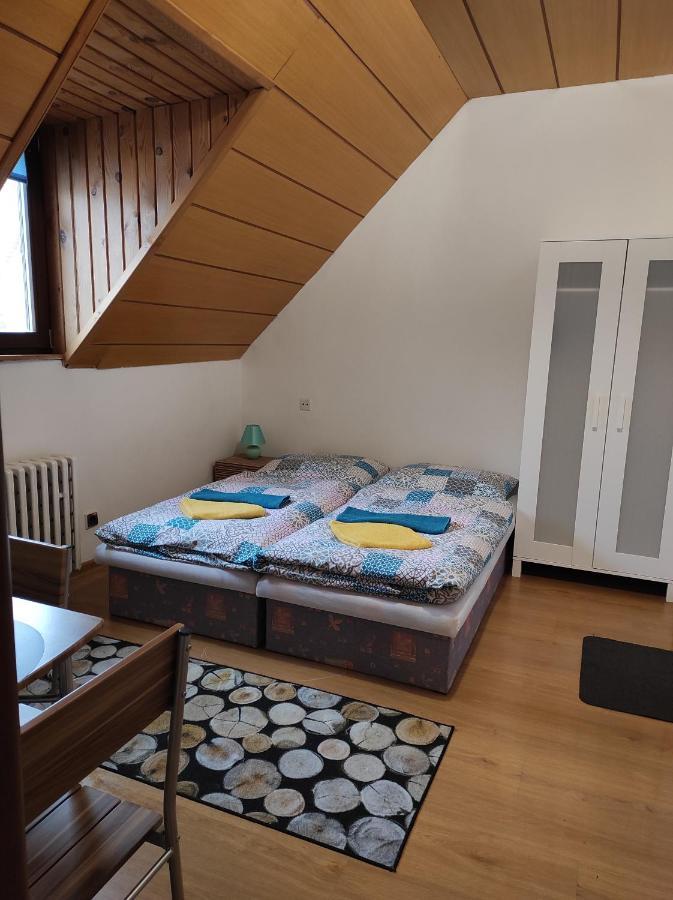Hotel Tatrania Stará Lesná Buitenkant foto