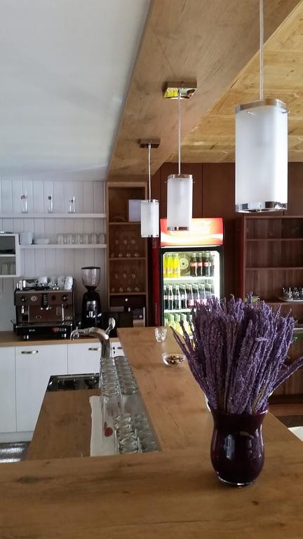 Hotel Tatrania Stará Lesná Buitenkant foto