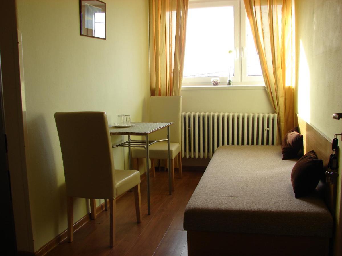 Hotel Tatrania Stará Lesná Buitenkant foto